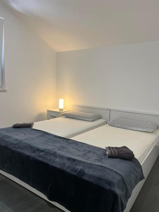 Apartment Vodice - Lovric 外观 照片