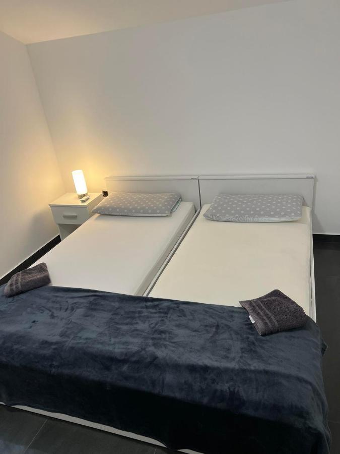 Apartment Vodice - Lovric 外观 照片