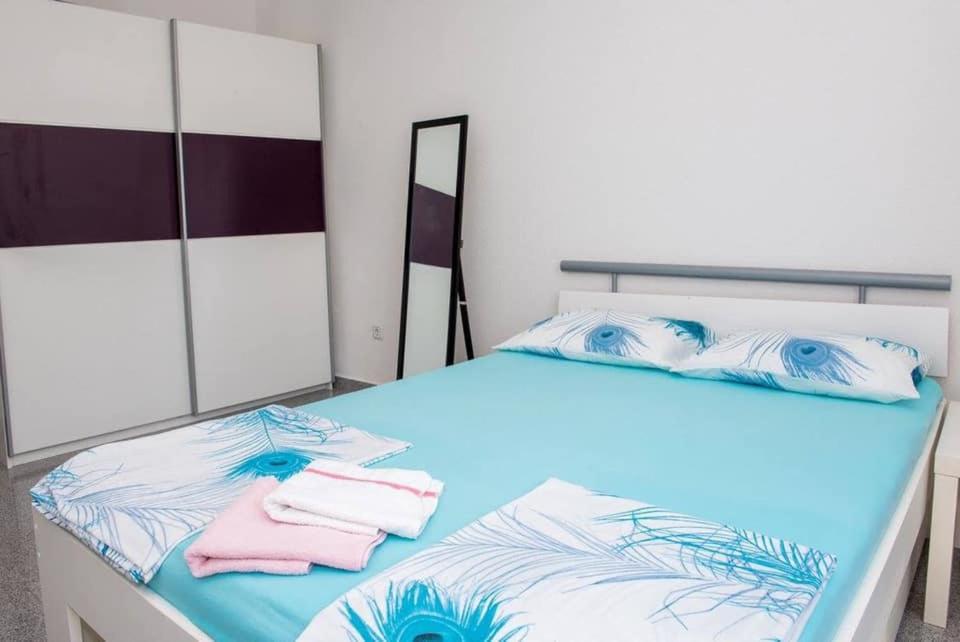 Apartment Vodice - Lovric 外观 照片