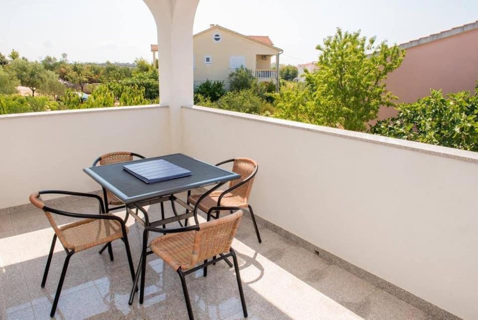 Apartment Vodice - Lovric 外观 照片