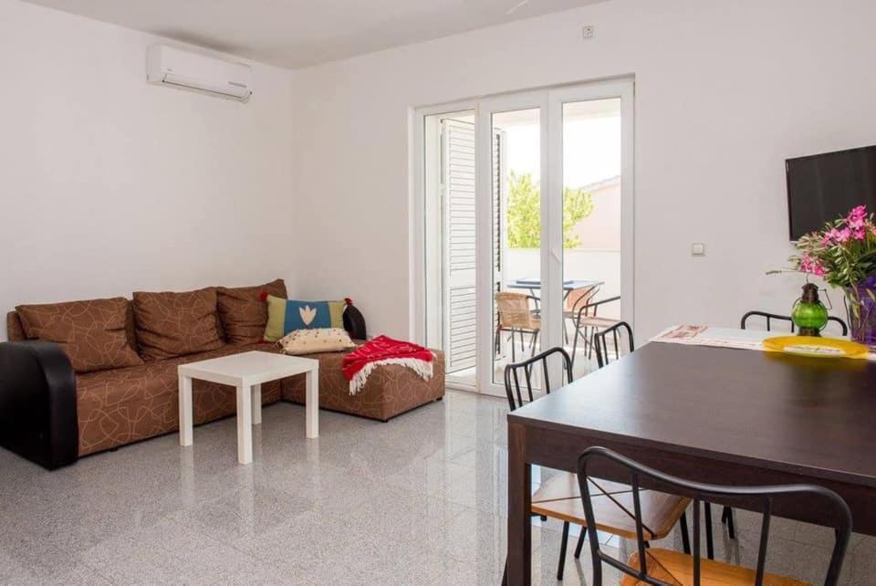 Apartment Vodice - Lovric 外观 照片