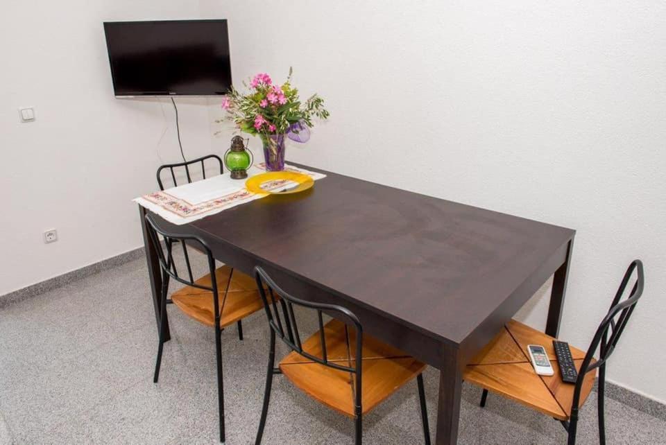 Apartment Vodice - Lovric 外观 照片